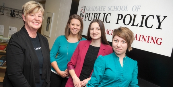 R-L: Joanne Grant, CEO, United Way of Regina; Beth Miller, Nikolina Vracar, Iryna Boryshkevych, JSSA